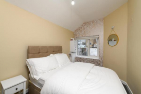 Welcoming & Pet-friendly 3-bed House with Garden